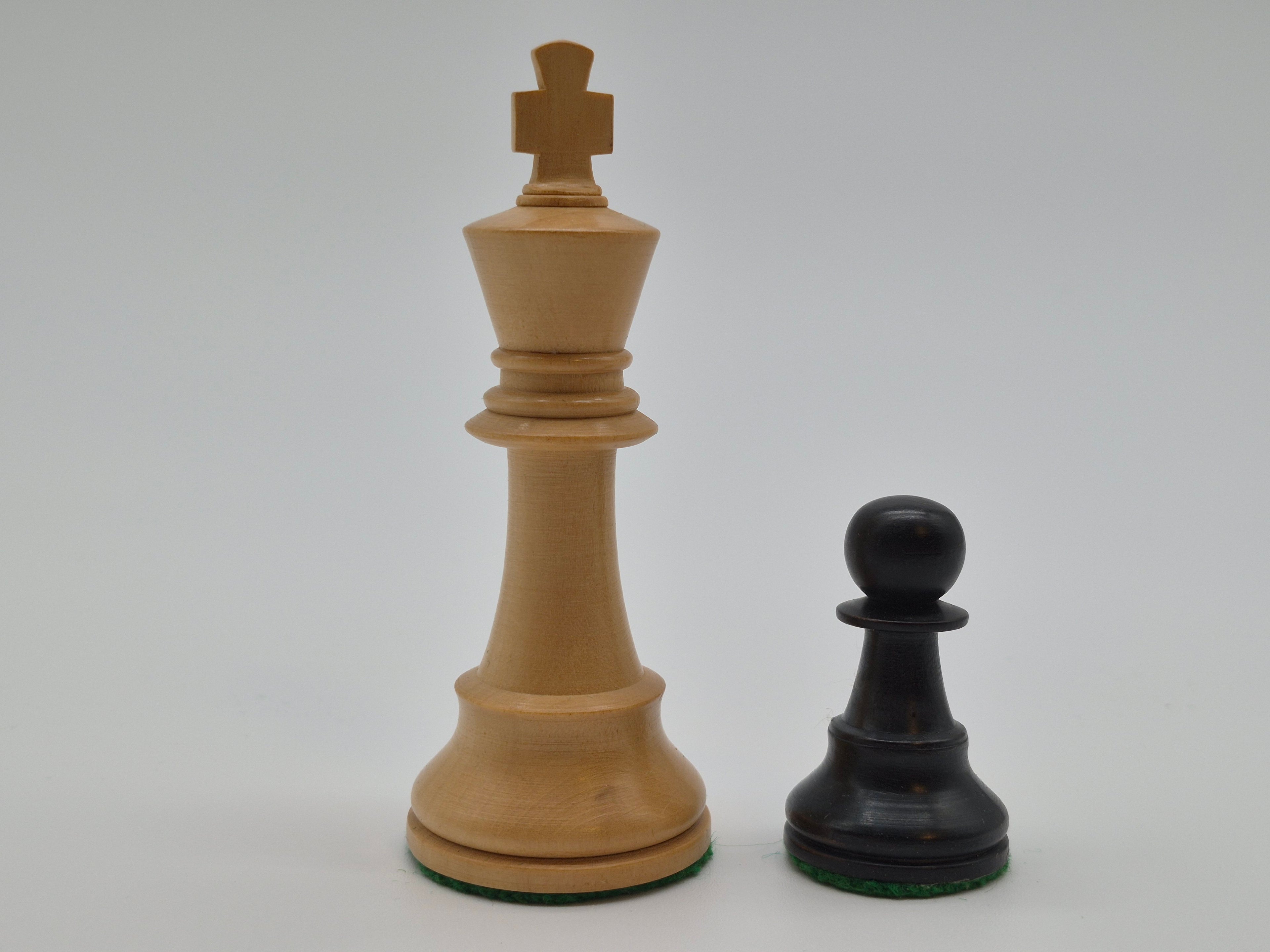 Club Special Chess Pieces